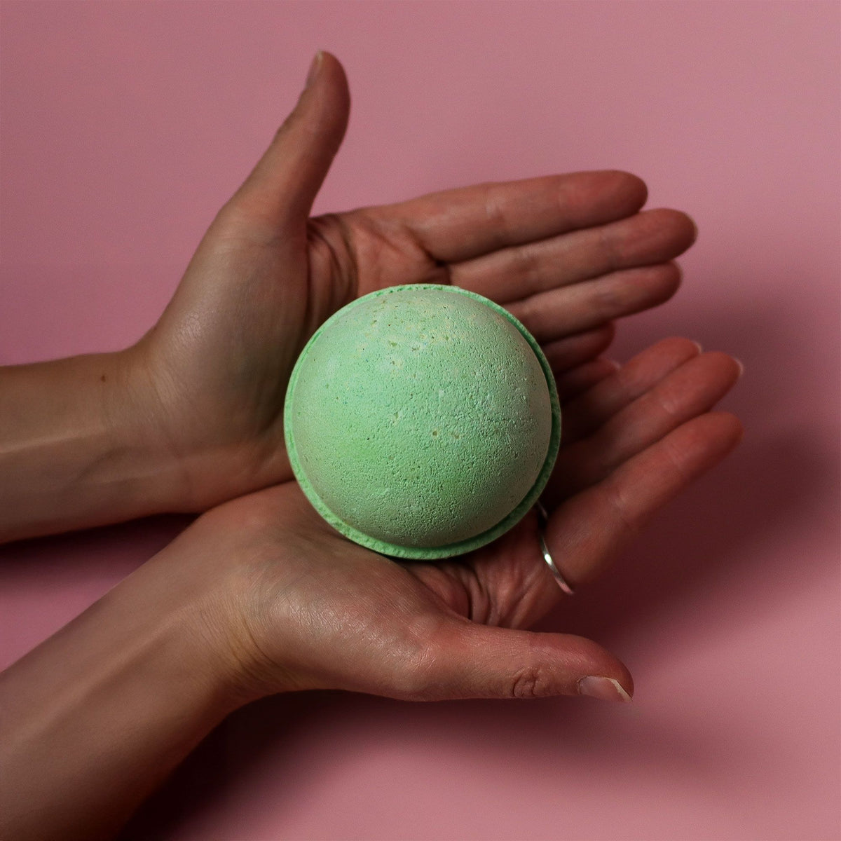 Bath Bomb | Pepermint & Tea Tree